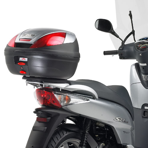 GIVI SPEC. PLATE HONDA SH125-150 '0 - Monteringsatser & Pakethållare - D254900 - 1
