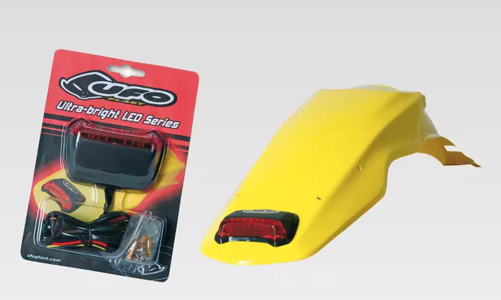 UFO Baklampa/bromsljus kompl LED 8st lys - Baklampor - D31390 - 0