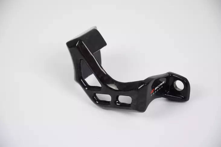 Scar Carbon Rear Caliper Guard - Honda - Övriga Bromsdelar - D156031 - 1