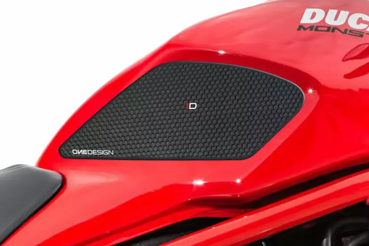 Puig Lateral Tank Pads Ducati C/Black - Tankskydd - D261082 - 1