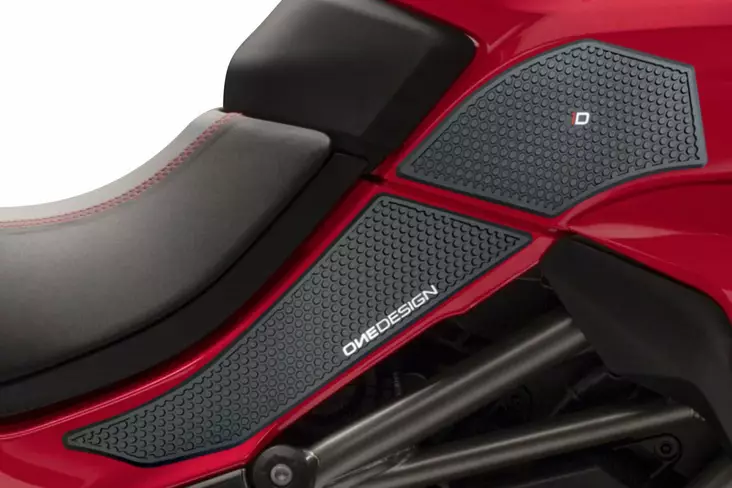 Puig Lateral Tank Pads Ducati C/Black - Tankskydd - D261084 - 1