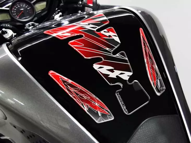 Puig Tank Pad Mod.Wings Cbr C/Red-Black - Tankskydd - D182055 - 1