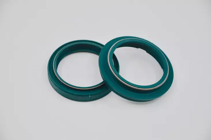 SKF Oil & Dust Seal 43 mm. - OHLINS - Gaffeltätning - D251735 - 1