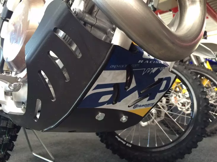 AXP Skid Plate PHD 6mm Black Husqvarna F - Hasplåtar - D133456 - 1