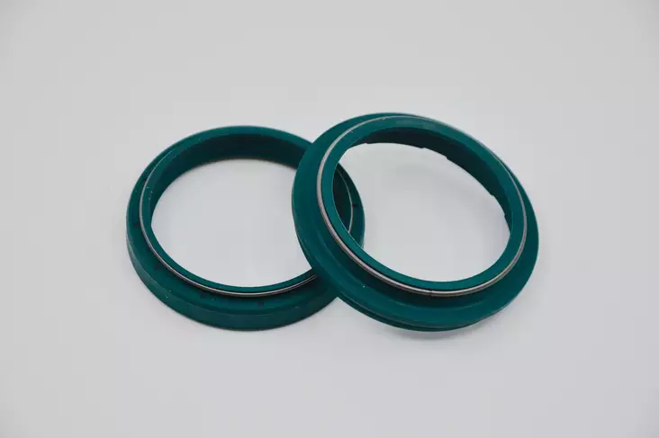 SKF Oil & Dust Seal 48 mm. - KAYABA/OHLI - Gaffeltätning - D251746 - 1