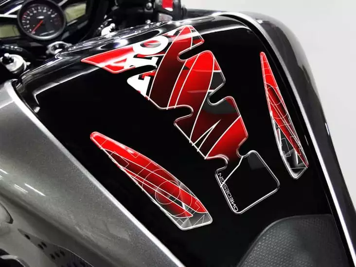 Puig Tank Pad Mod.Wings Honda C/Red-Blac - Tankskydd - D182057 - 1