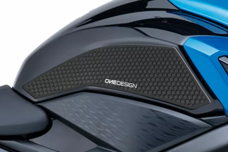Puig Lateral Tank Pads Suzuki C/Black - Tankskydd - D261118 - 1