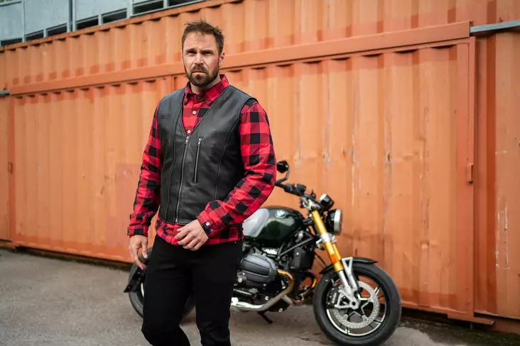 Halvarssons Skinnväst Vassbo Svart - Skinnjackor & Västar  - D507538 - 1